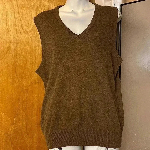 V-Neck Sweater/Vest - Picture 1 of 7